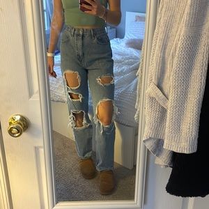 BDG high rise baggy ripped jeans size 29